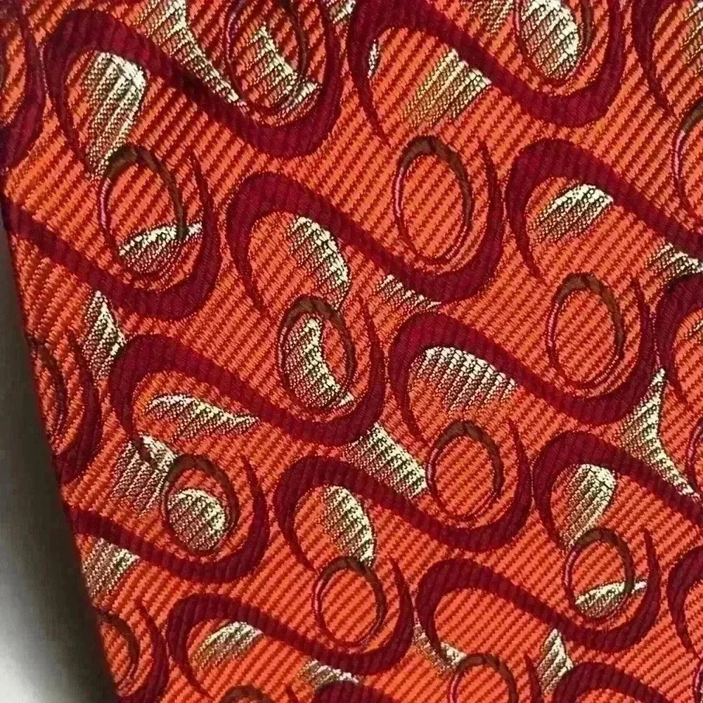 Robert Talbott Seven Fold 100% Silk Tie.